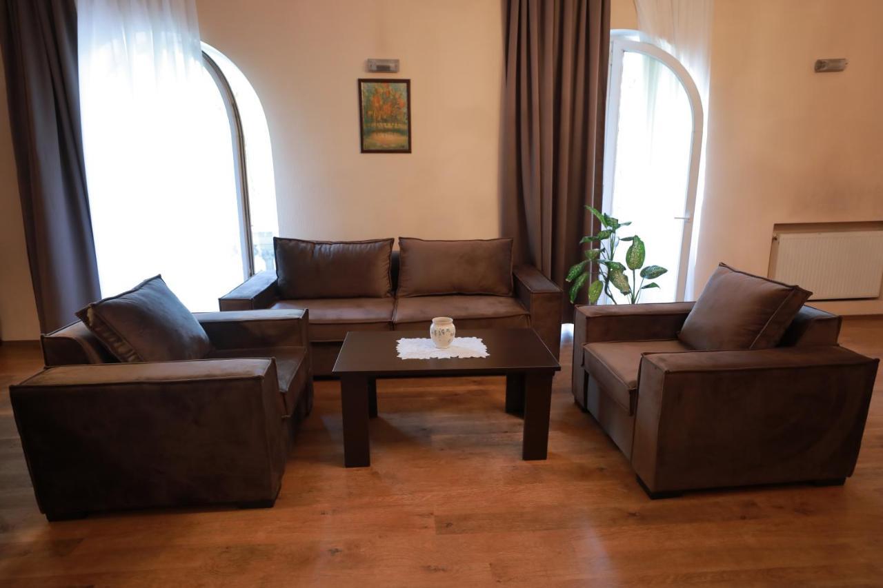 Apartment At 12 Baratashvili Street Tbiliszi Kültér fotó