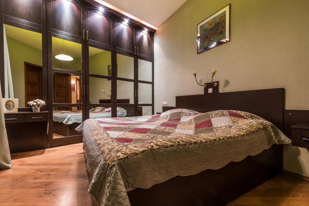 Apartment At 12 Baratashvili Street Tbiliszi Kültér fotó