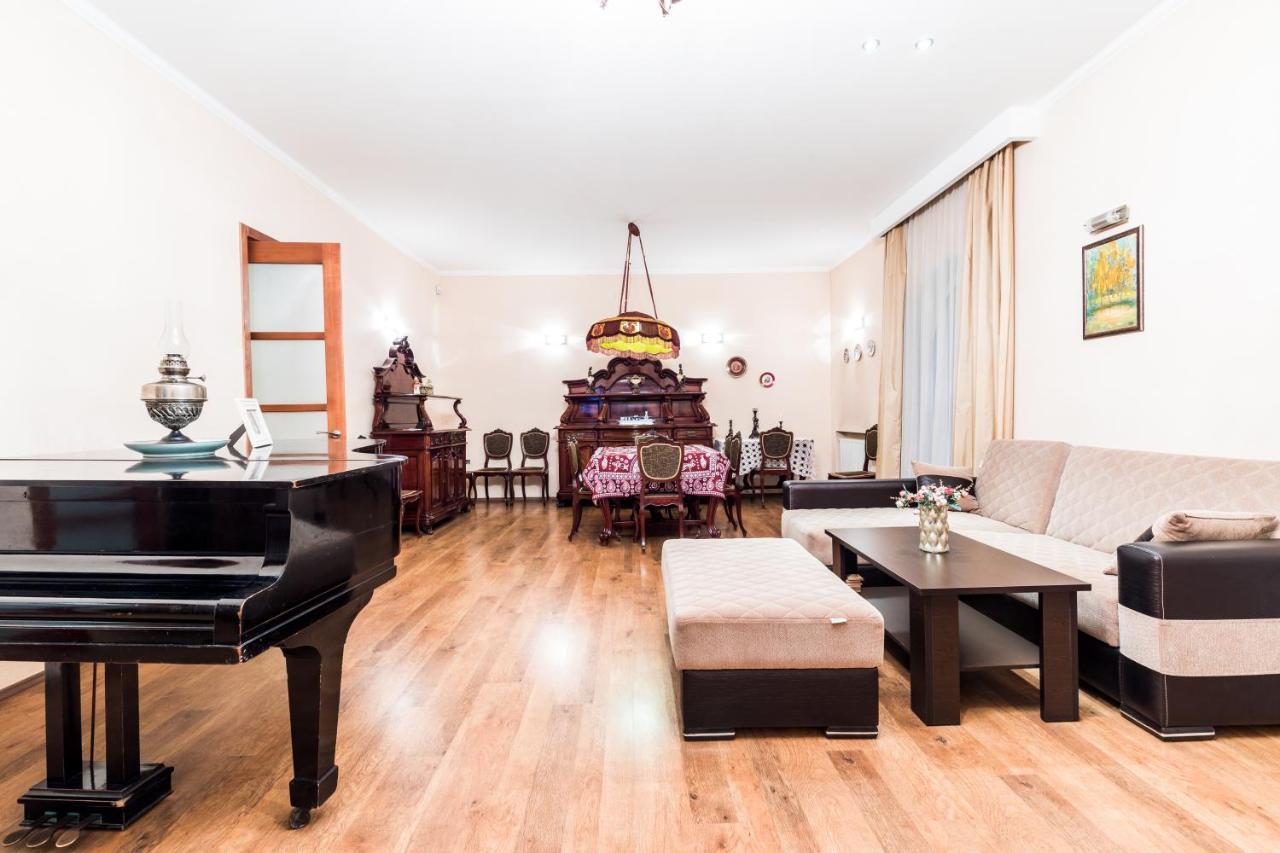 Apartment At 12 Baratashvili Street Tbiliszi Kültér fotó