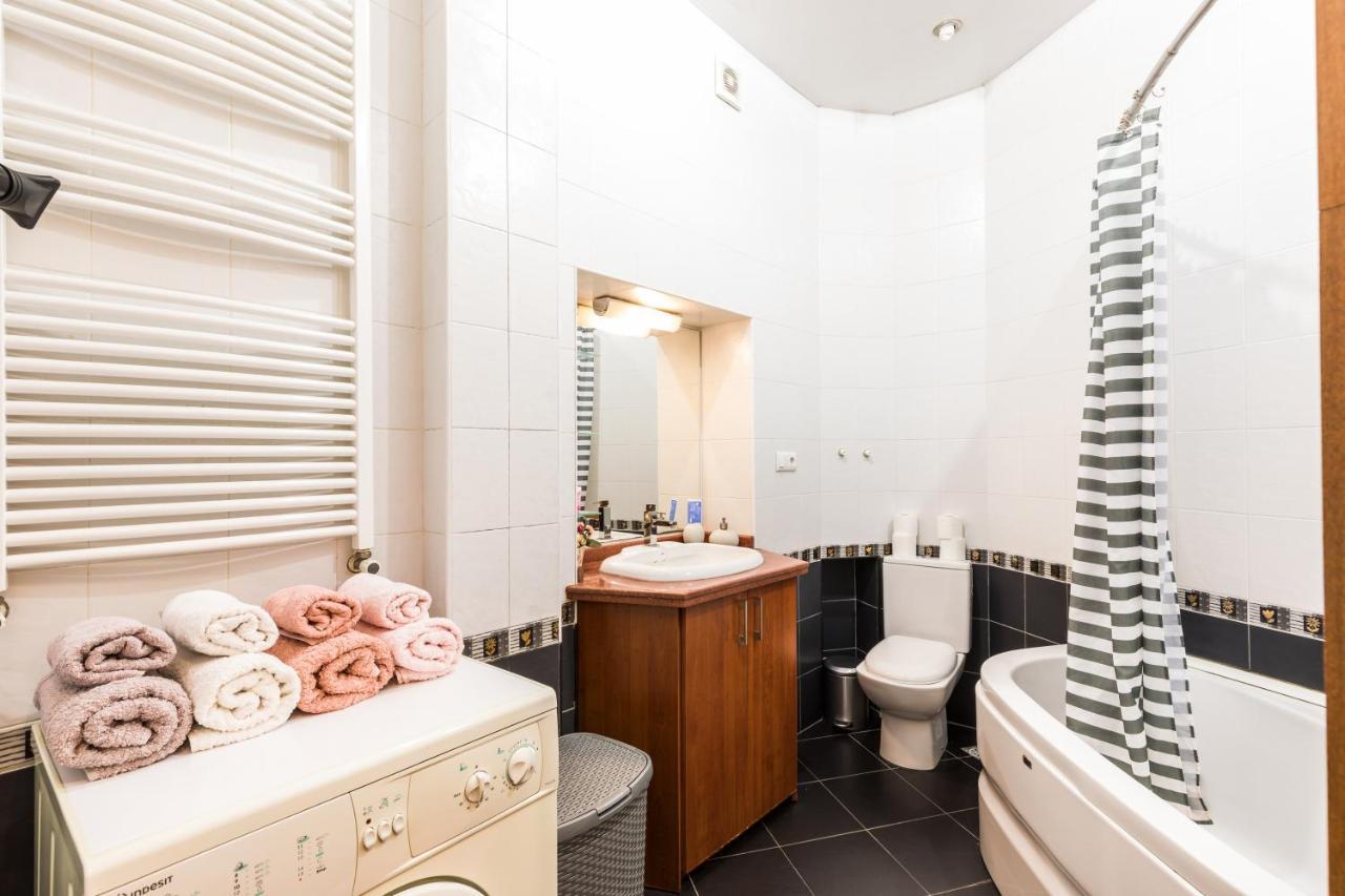 Apartment At 12 Baratashvili Street Tbiliszi Kültér fotó
