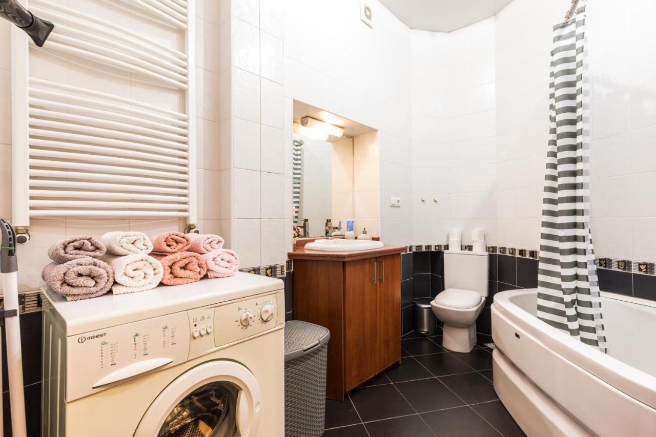 Apartment At 12 Baratashvili Street Tbiliszi Kültér fotó