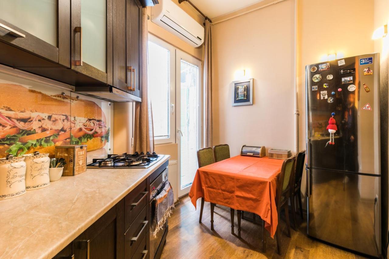 Apartment At 12 Baratashvili Street Tbiliszi Kültér fotó