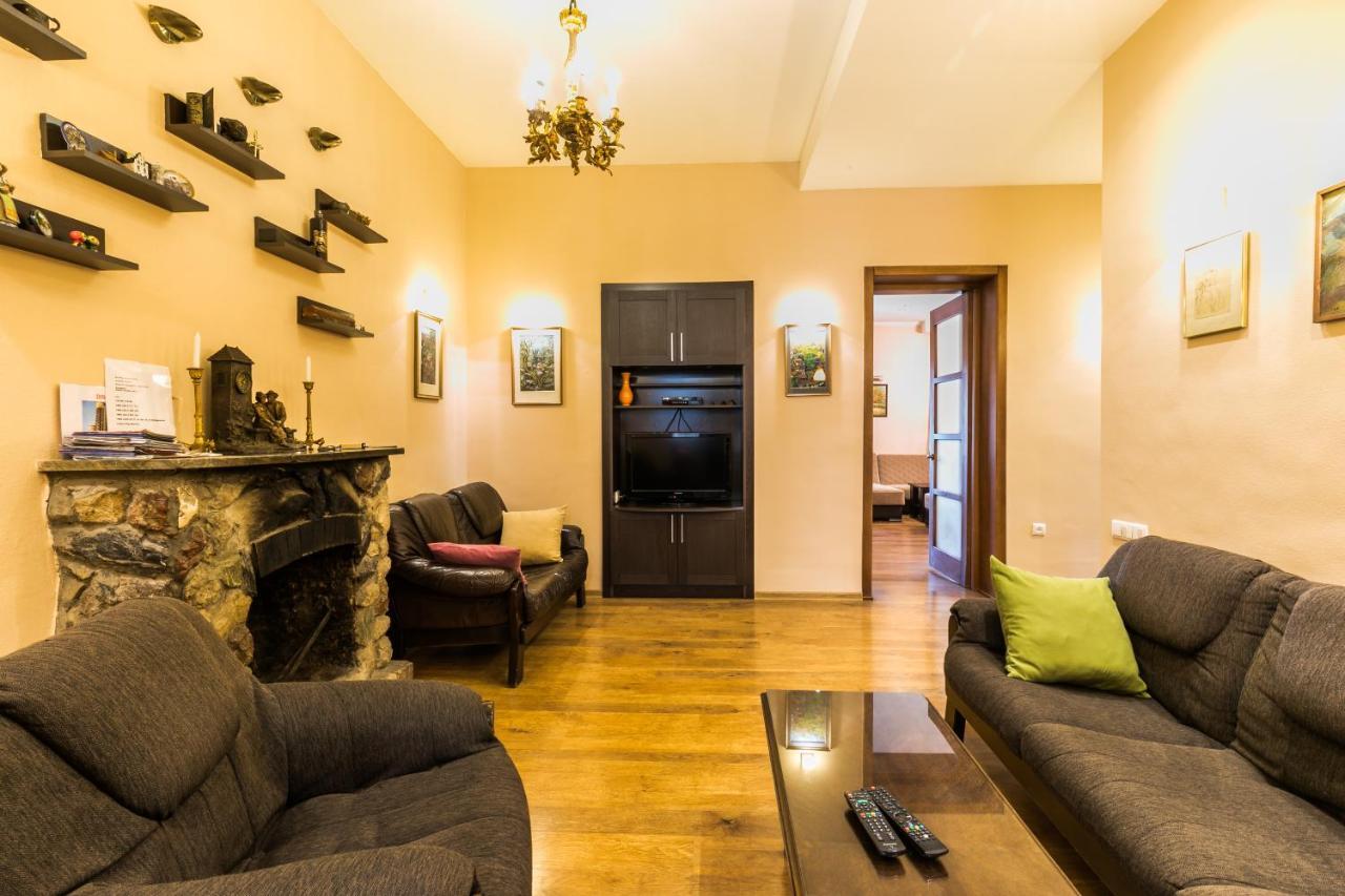 Apartment At 12 Baratashvili Street Tbiliszi Kültér fotó